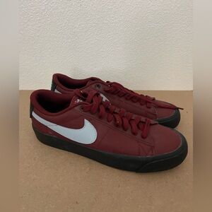 Nike SB Zoom Blazer Low Pro GT Dark Team Red  Sz 9 Men’s